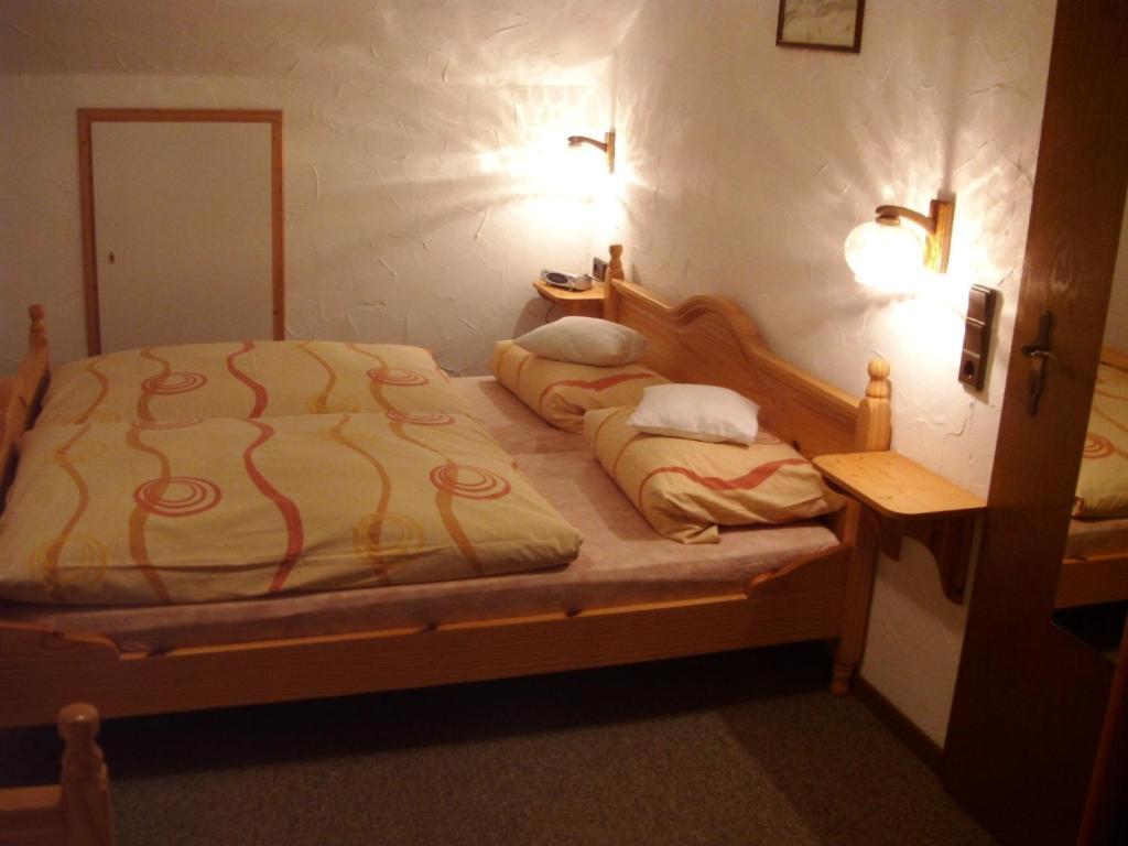 Ferienwohnungen Seidenweber Schmallenberg Room photo