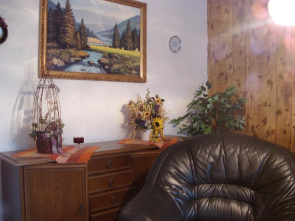 Ferienwohnungen Seidenweber Schmallenberg Room photo